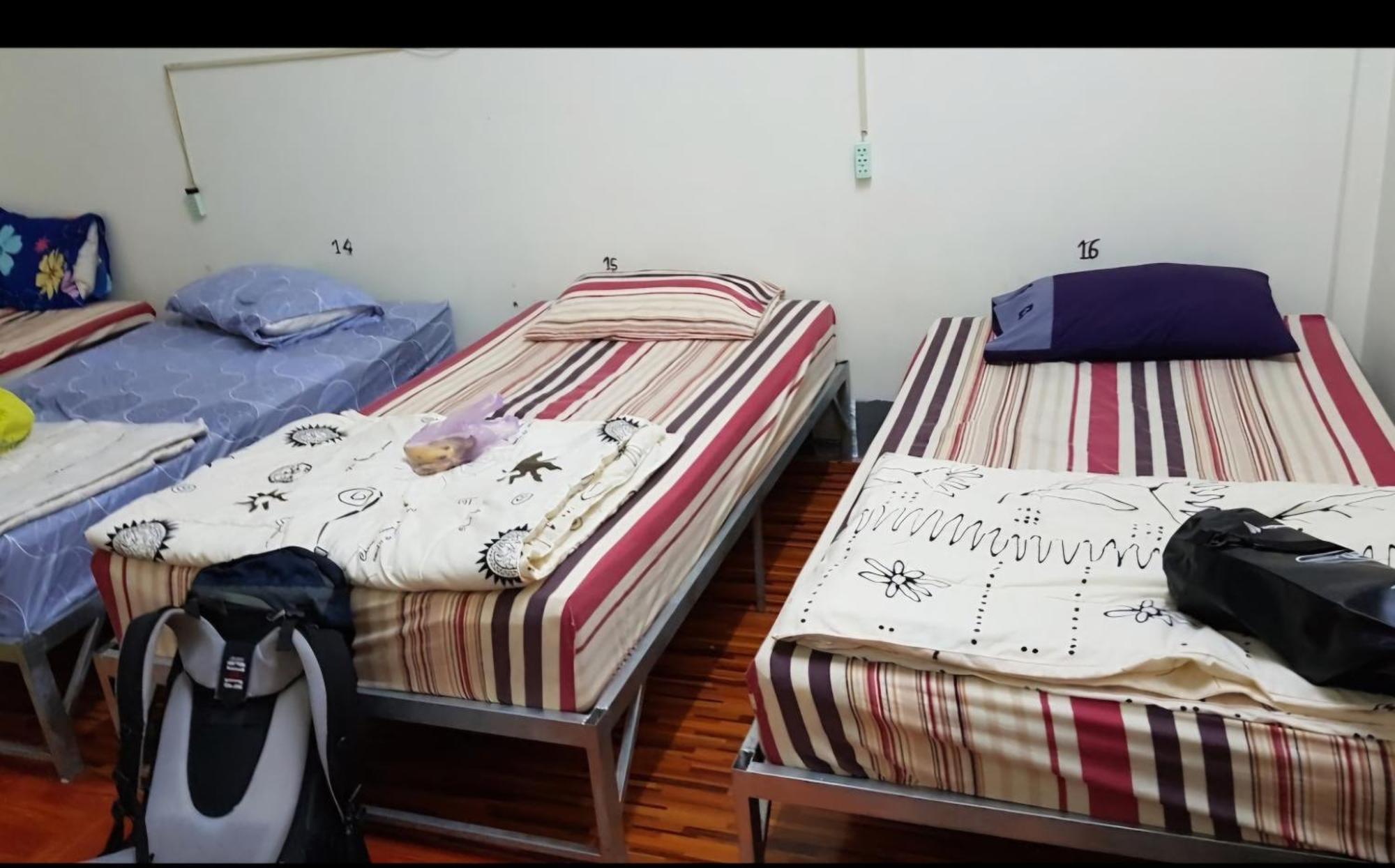 Yummy Backpacker Hostel Pakse Dış mekan fotoğraf